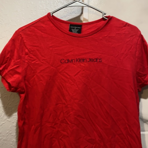 Calvin Klein tshirt - Picture 2 of 4